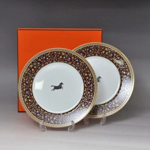 Hermes Cheval d'Orient Dinner Plate 26.5 cm white porcelain horse Set of 2 - Picture 1 of 3