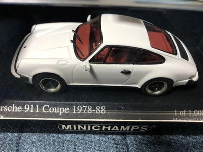 Minichamps Porsche 911 Coupe 1978-88 1/43 Limited Edition - Image 1 of 4