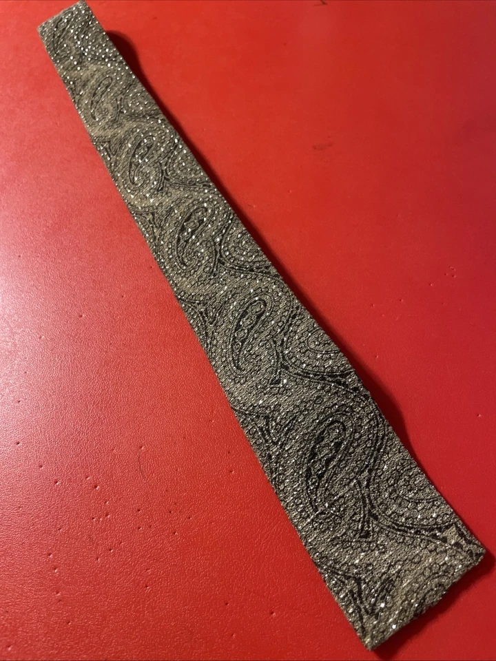 Corbata ajustada Rockabilly VLV brillante adornada vintage de los años 50 con extremo cuadrado Foto 1 de 4