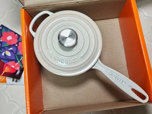 Le Creuset Signature Kochtopf Baiser 16 cm 1,75 Quart Einhandtopf Gusseisen Neu im Karton - Bild 1 von 11