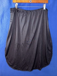 Shadow Line Slip Half 1/2 Damen 2xl schwarz 30” Nylon Spitzenbesatz lange Seitenschlitze - Bild 1 von 4