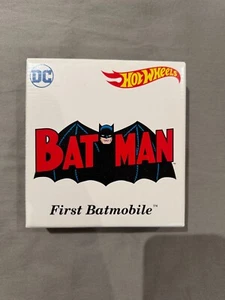 Hot Wheels Batman Prima Apparizione Batmobile 1939 Cadillac Rosso Mattel SDCC 2021  - Foto 1 di 6