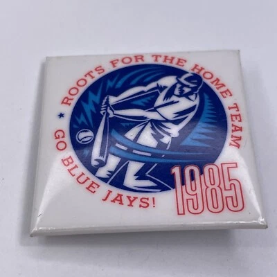 Vintage 1985 Toronto Blue Jays Baseball MLB Pinback Pin Button - Image 1 of 4