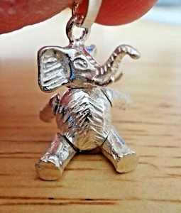 Sterling Silver 3D 21x11mm 5 Movable joints on Elephant Charm - Picture 1 of 5