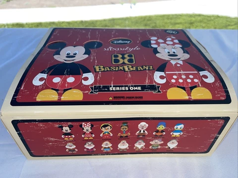 Disney Mindstyle Basix Beanz Series 1 Ring Master 3" Vinyl Figure  full case set Cover