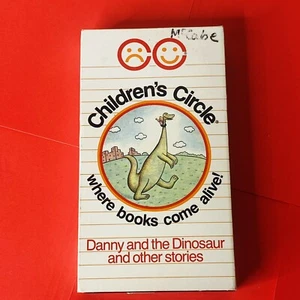 Vtg 1993 VHS Tape Danny and the Dinosaur + 3 More Stories 35 Minutes RARE - Picture 1 of 5