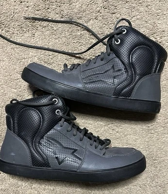 Zapatos de montar Alpinestars Anaheim negros sigilosos para motocicletas para hombre talla 11” Foto 1 de 4