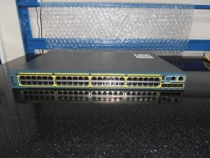 Cisco Catalyst 2960S Series WS-C2960S-48TS-L 48-portowy przełącznik gig + 4 porty X 1G SFP - Zdjęcie 1 z 4