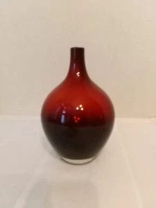 Ikea ~ nicht mehr produziert ~ rubinrote Salong mundgeblasene 8" Glasvase ~ Johanna Jelinek - Bild 1 von 11