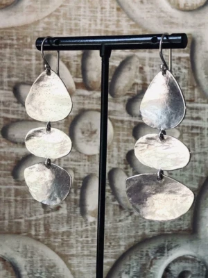 Silpada 925 Sterling Silver Rendervous Earrings W2842 CUTE - Image 1 of 4