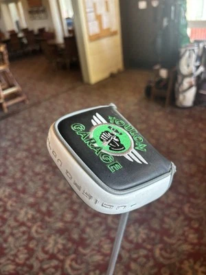 35” Custom Toulon Garage “Las Vegas” - Image 1 of 4