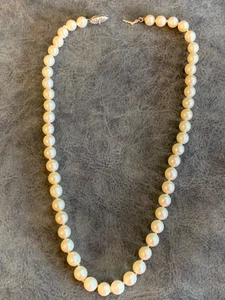 Collar de perlas anudadas de 15,5 pulgadas perlas de 6,6 mm con cierre roto de 14K - Imagen 1 de 4