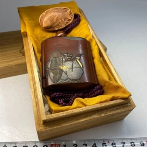Inro Antik Edo Makie Menschen Vogel Netsuke Fisch Ojime Set Holz geschnitzt Werkzeugkiste - Bild 1 von 17