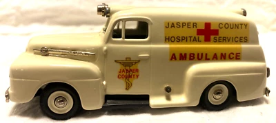 Ambulancia de colección Ford F1 1952 entrega con panel Jasper County Hospital Services Foto 1 de 4