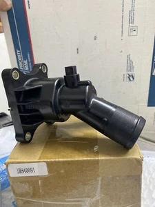 New Thermostat Housing Assembly 31686560 Fits For Volvo S90 S60 XC40 31686560~ - Picture 1 of 4