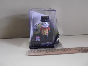 Mandeville Beefeater 4"in Special Edition Paralympic Mascot Figur London 2012 - Bild 1 von 12