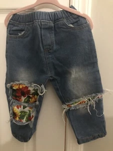 Distressed Floral Print Cropped Jeans Size 110-3/4-NWOT - Picture 1 of 2