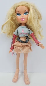 Bratz Chloe Funk Out Doll MGA Entertainment 2001 - Picture 1 of 4
