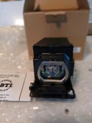 Lámpara y carcasa serie TLPLW11 para proyectores Toshiba Foto 1 de 4