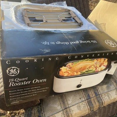 GE 18 Quart Roaster Oven 168962 New Open Box - Image 1 of 4
