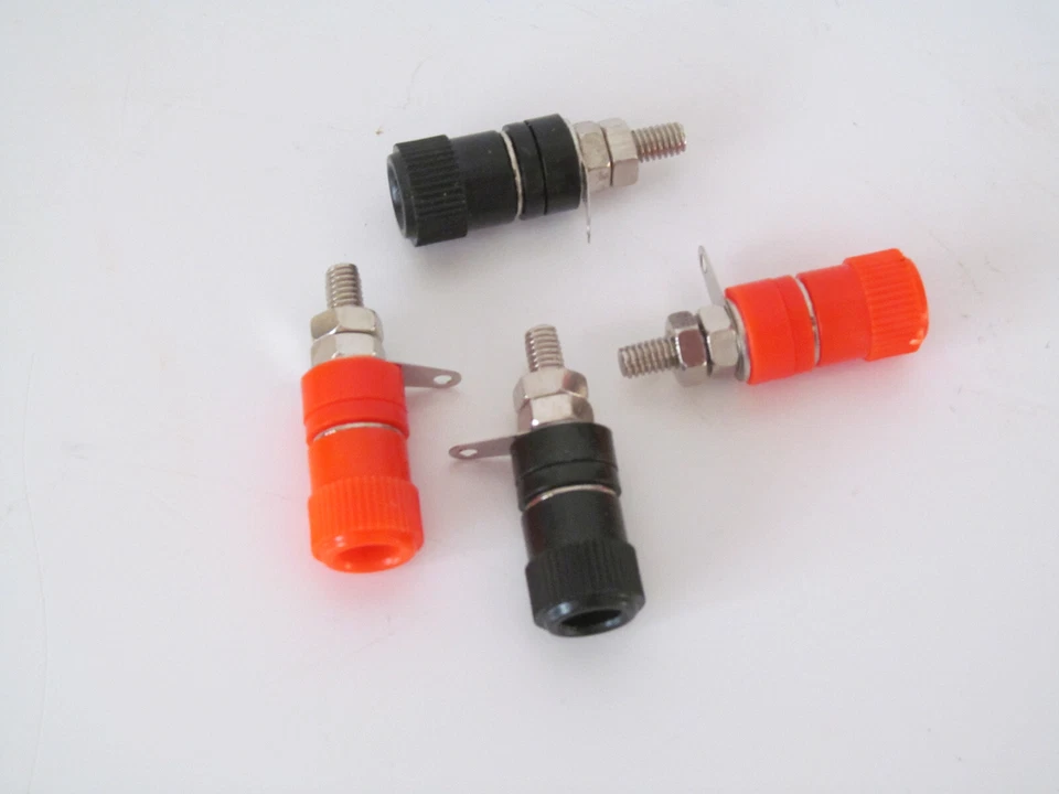 Speaker Connectors  Binding Post / 4mm Banana Socket. 2 Pairs Fast Delivery. - Image 1 of 1