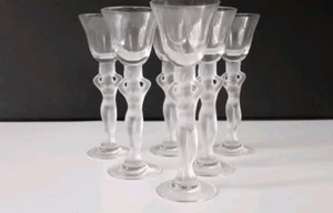 6 Verres A Liqueur en cristal de bayel décor venus H 15 cm - Foto 1 di 2