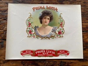 Cigarros Prima Lucia de colección de nuevo de lote antiguo caja interior etiqueta en relieve El Arte Cigar Co - Imagen 1 de 2