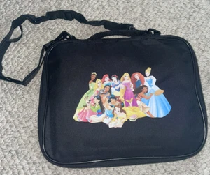 Für Ihre DISNEY TRADING PINS Pin Tasche Etui Princess Group Belle Jasmin Buch - Bild 1 von 3