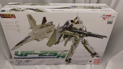 Avión general Bandai VF-25A Messiah Valkyrie Dx Chogokin 300572 Foto 1 de 4