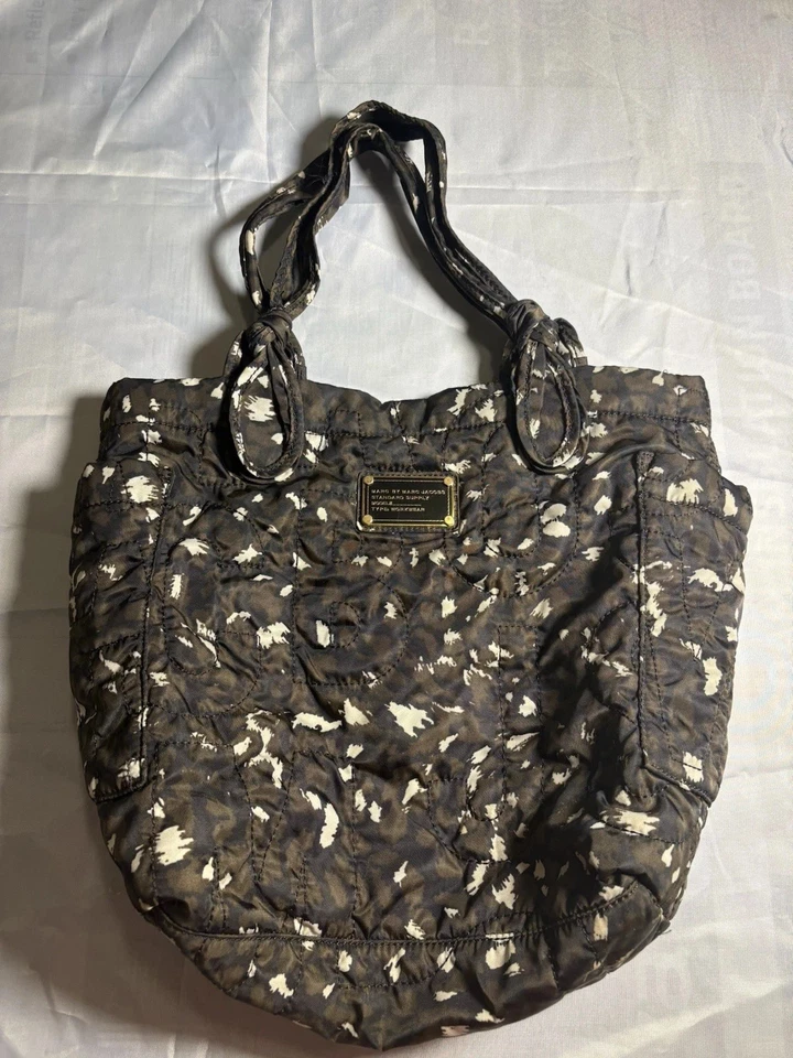 Bolso de Mano Marc By Marc Jacobs Ropa de Trabajo Nylon Acolchado Negro Foto 1 de 3