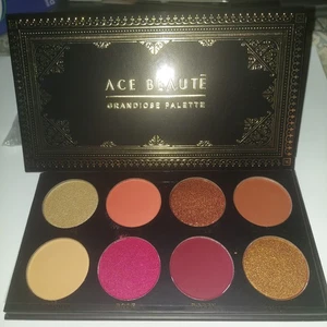 Ace Beaute Grandiose Lidschatten Palette mit 8 schönen Farben - Bild 1 von 3
