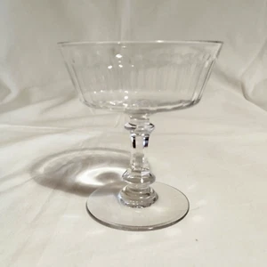 BACCARAT MODELE CHICAGO COUPE A CHAMPAGNE - Foto 1 di 2