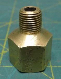 Parker Hannifin 222P-2-2 Brass Pipe Adapter 1/8" Female NPT X 1/8" Male NPT - Picture 1 of 3