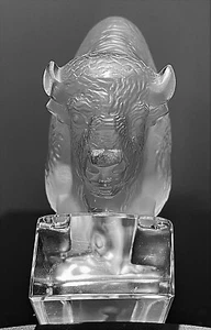 VINTAGE 4.75" LALIQUE FRENCH FROSTED CRYSTAL BISON FIGURINE SCULPTURE - MINT- - Picture 1 of 8
