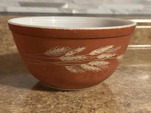 Pyrex Harvest Wheat Design Mixing Bowl #402 (WORN) - Picture 1 of 10