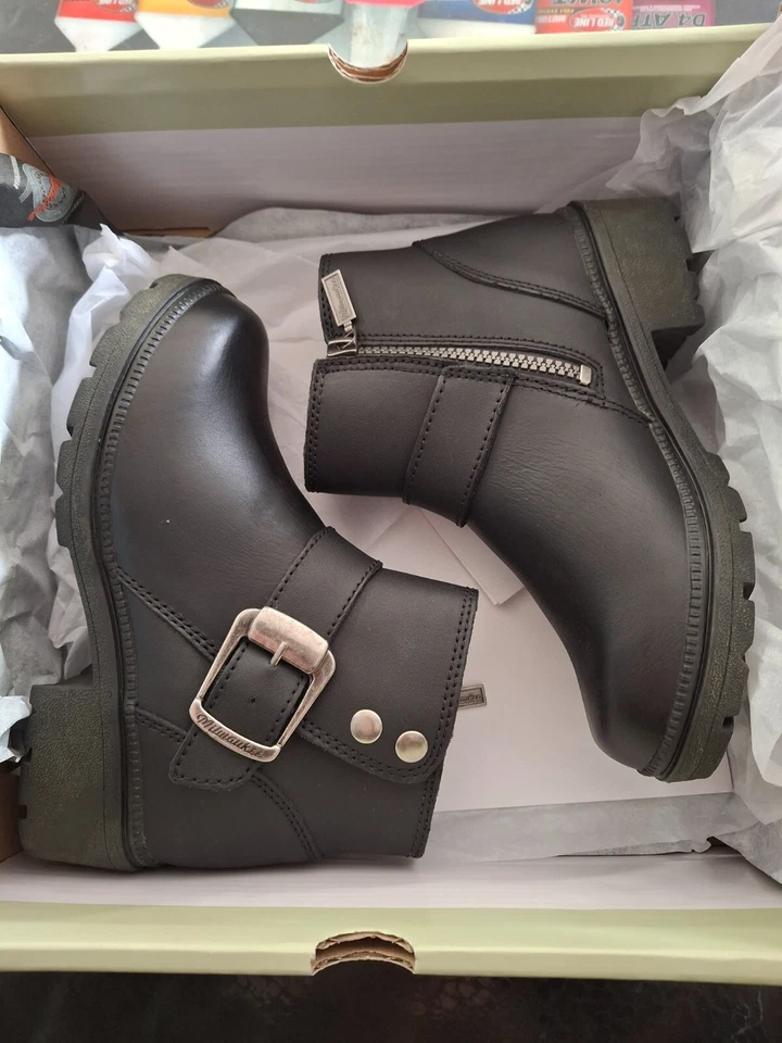 Milwaukee Motorcycle Clothing Ladies Capri BOOTS Black MB254 Size 6 C