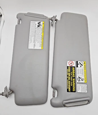 2001-2007 Toyota Highlander Driver & Passenger Side Sun Visor Pair gray - Imagem 1 de 3