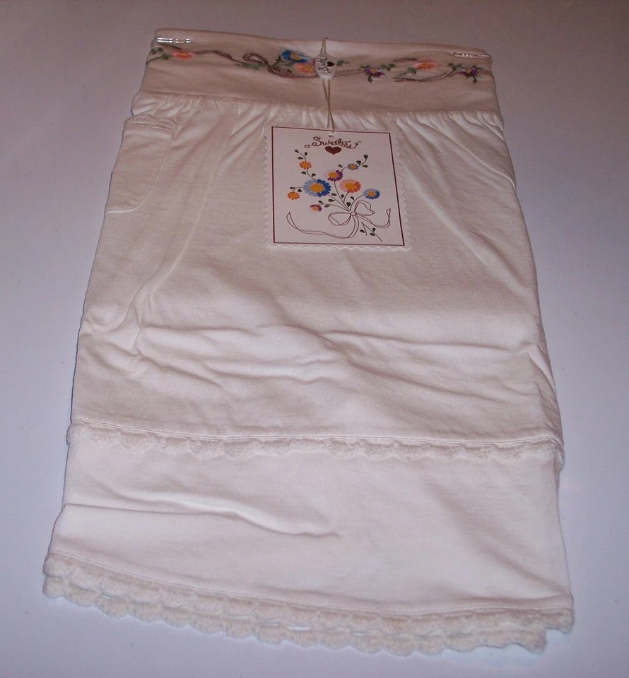 Sweetees Super Soft Cotton Blend White skirt Floral Embroidery Knit Trim - Small - Image 1 of 4