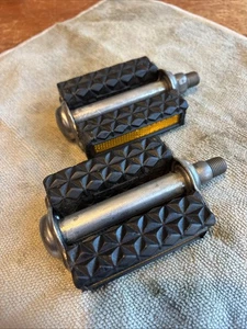 Schwinn Bicycle Waffle Pedals 3 1/4” Cecor 200 Stingray Midget, Lil Chik 1970’s - Picture 1 of 7