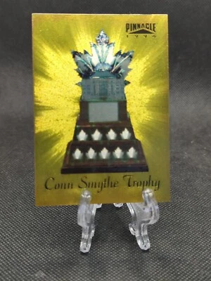 1996-97 Pinnacle Joe Sakic Conn Smythe Trophy Foil Insert #9 Colorado Avalanche - Image 1 of 2