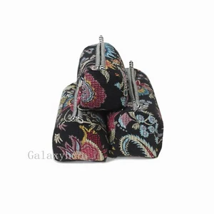 Juego de 3 piezas bolsa de aseo acolchada de algodón floral negra bolsa de almacenamiento de maquillaje con cremallera - Imagen 1 de 5
