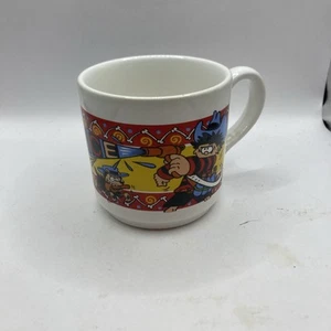 COLLECTABLE STAFFORDSHIRE TABLEWARE IT'S DENNIS THE MENACE ENGLAND RETRO MUG - Picture 1 of 8