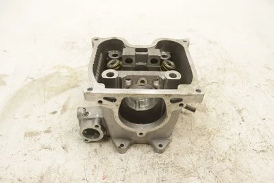 Yamaha Grizzly 300 2x4 13 Engine Cylinder Head 1SC-E1102-00-00 50793 Foto 1 de 4