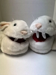 Monty Python & The Holy Grail: Rabbit With Big Pointy Teeth Slippers - Picture 1 of 9