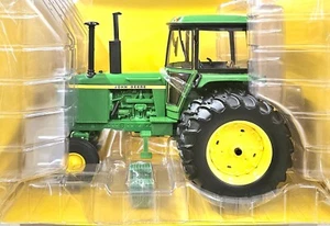1/16 John Deere 4430 Wide Front Tractor w/ Rear Duals, ERTL Prestige Collection - Picture 1 of 4