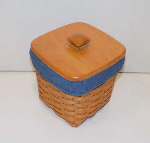 Tall Tissue Basket w/ Cornflower Blue Liner, Lid & Protector 2002 Longaberger Cover