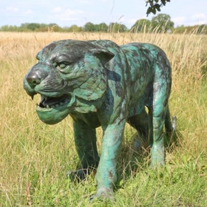 Bronzeskulptur "Schreitender Tiger" - Bild 1 von 8