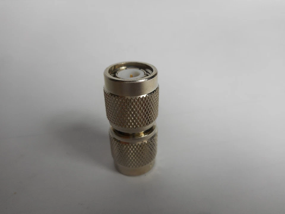 PE9091 "C" COUPLER TNC TO TNC - Image 1 of 1