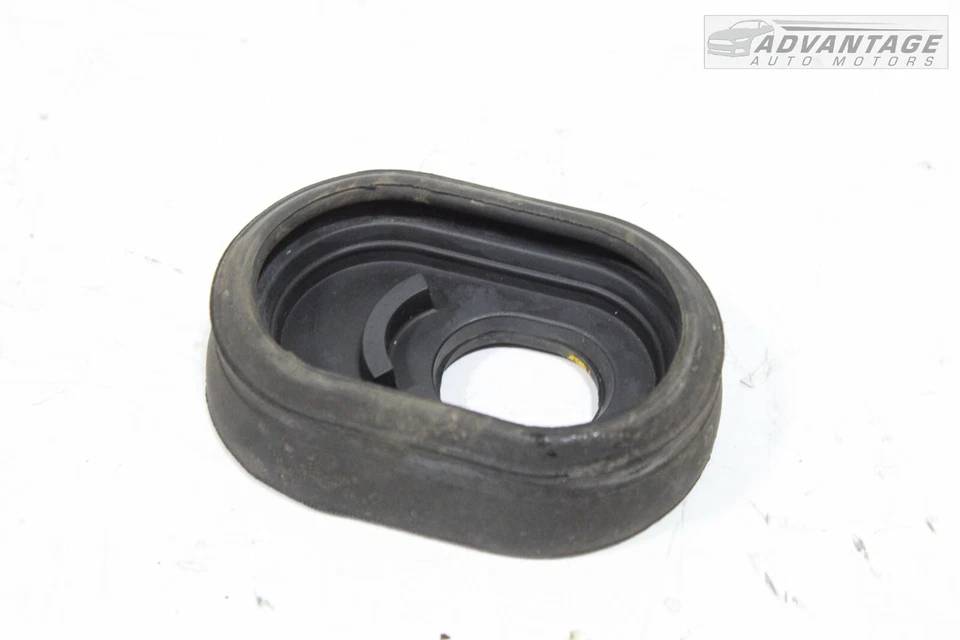 Nissan Sentra 2020-2022 tracción delantera 2,0 L barra de cambios junta de sello inferior OEM Foto 1 de 4