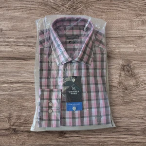 Men's Van Heusen Dress Shirt, 16-161/2 x 36/37, Plaid, Slim Fit, Wrinkle Free - Picture 1 of 5
